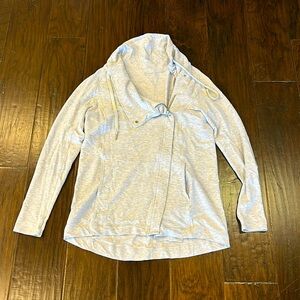 Lululemon jacket in light grey.